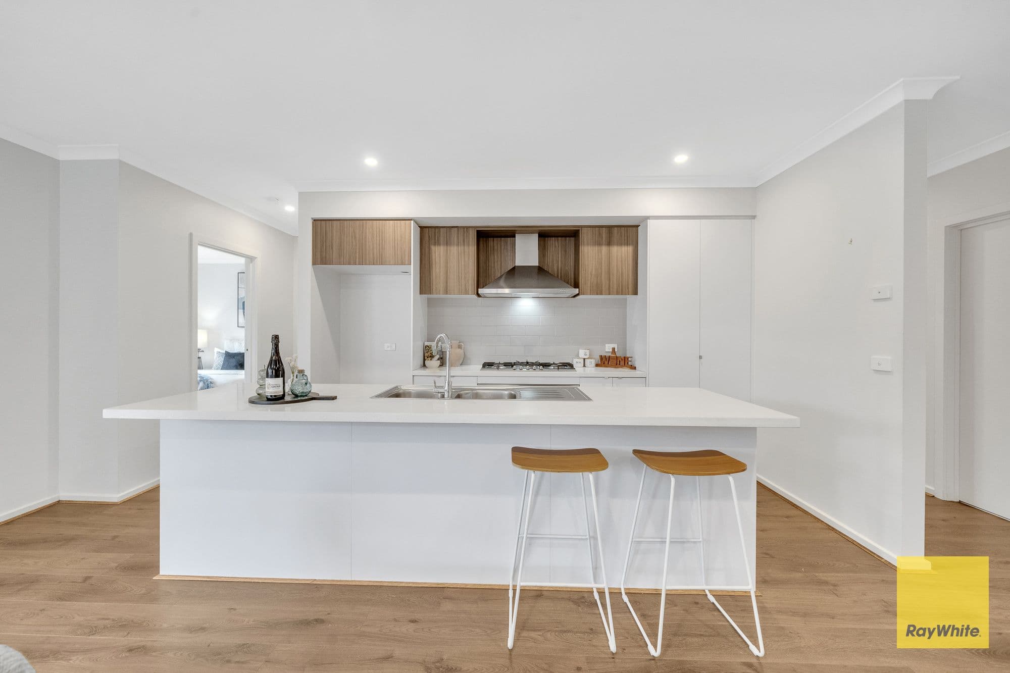 8 Midmar Terrace, THORNHILL PARK VIC 3335, Thornhill Park - Thumbnail 5
