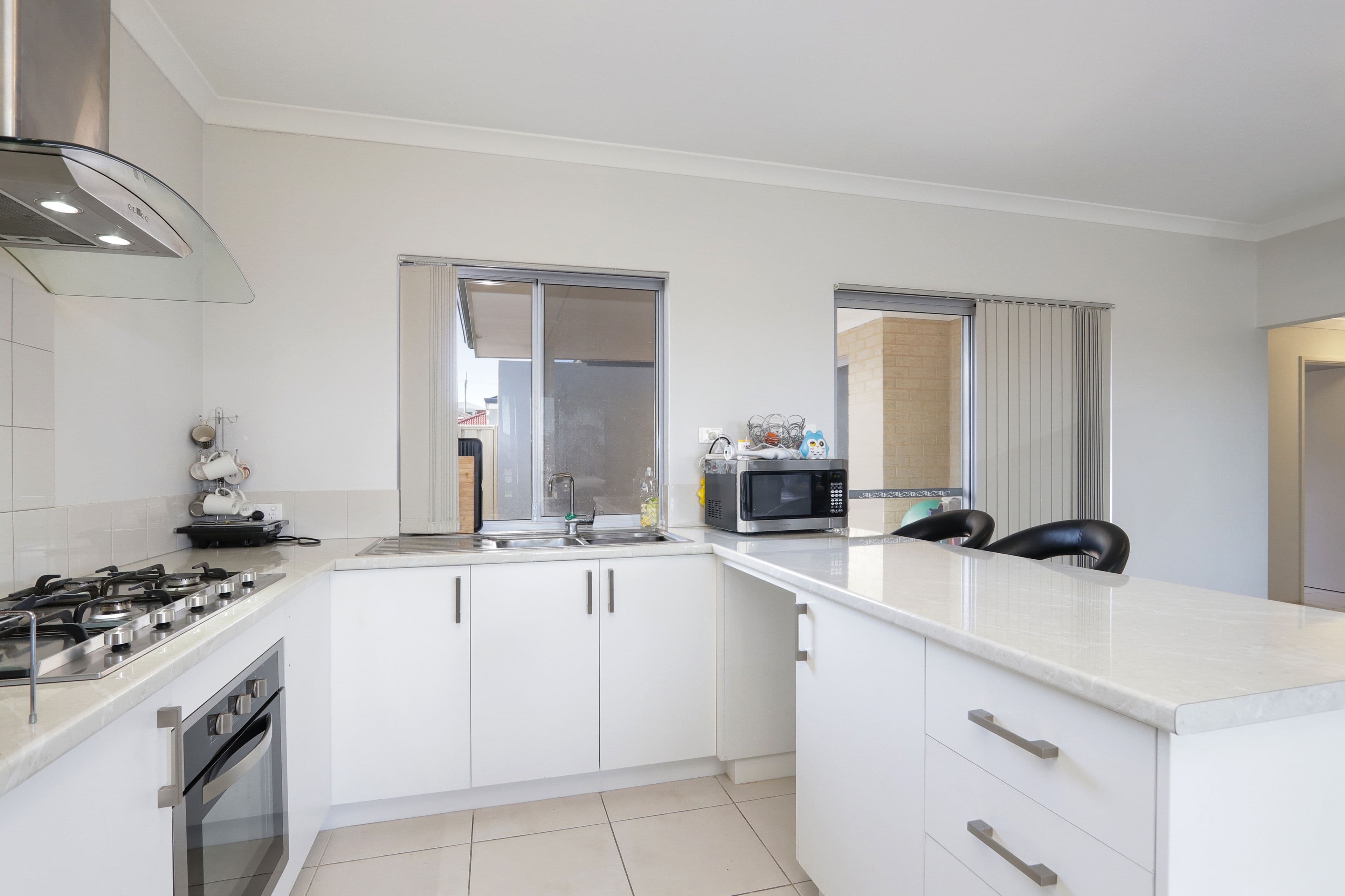 284C Railway Parade, East Cannington WA 6107, East Cannington - Thumbnail 2