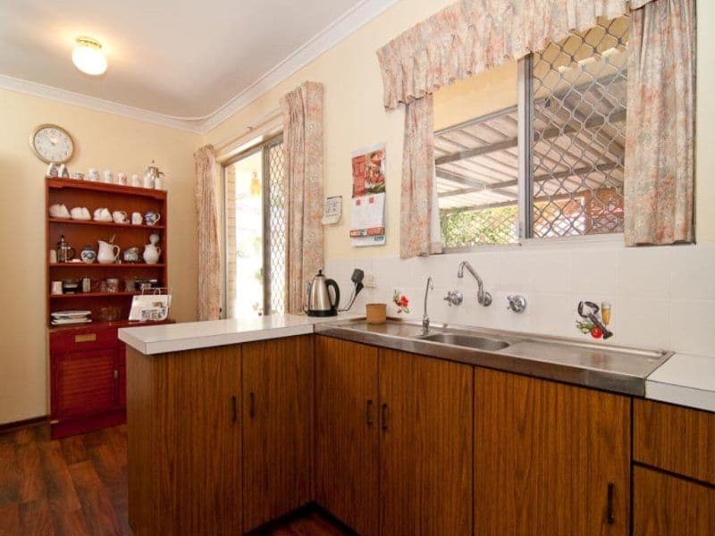8 Dean Street, MOUNT HELENA WA 6082, Mount Helena - Thumbnail 5