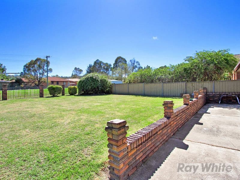 11 Forster Avenue, ARMIDALE NSW 2350, Armidale - Thumbnail 2