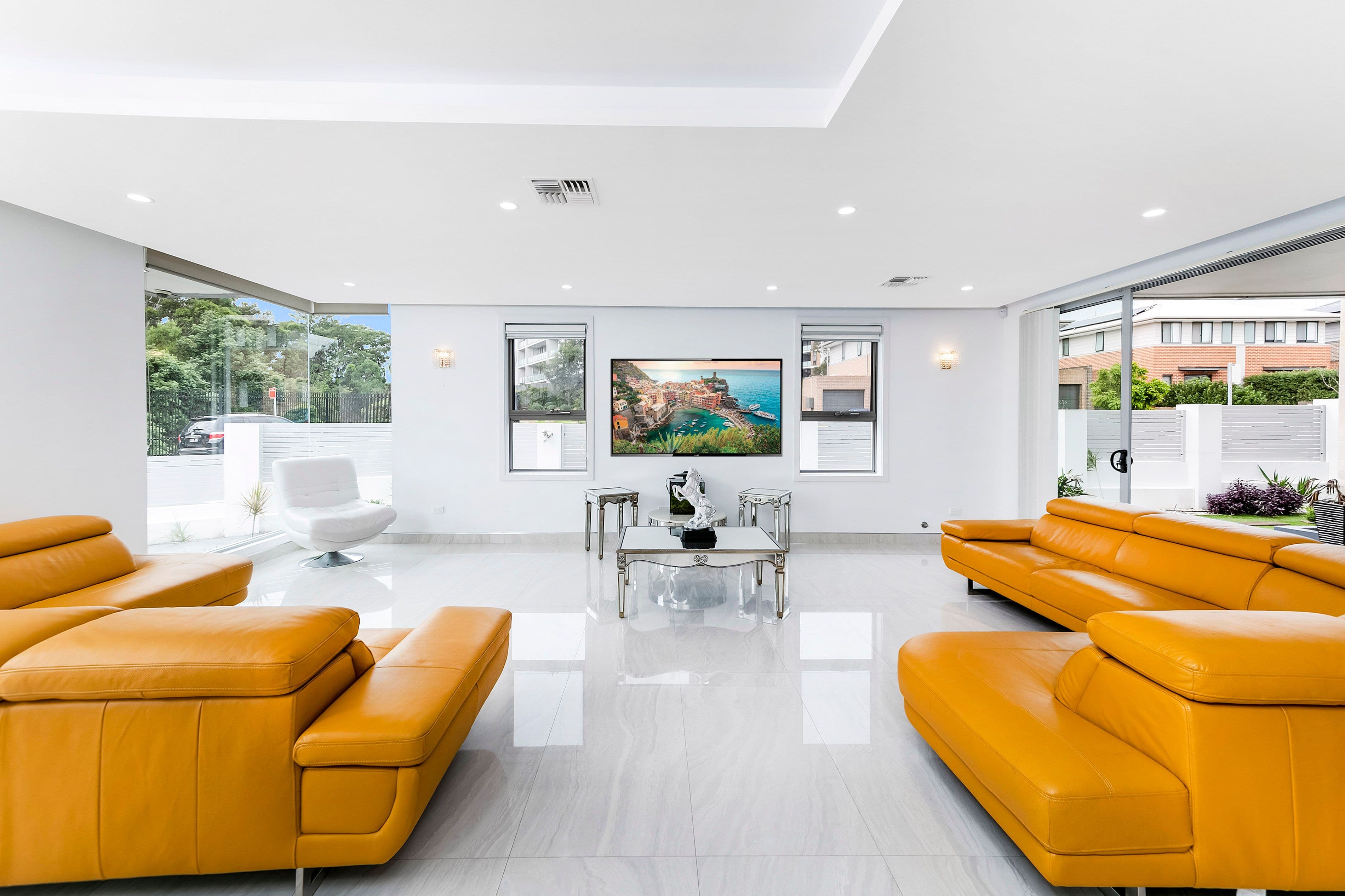 10 Hanna Street, Potts Hill NSW 2143, Potts Hill - Thumbnail 2