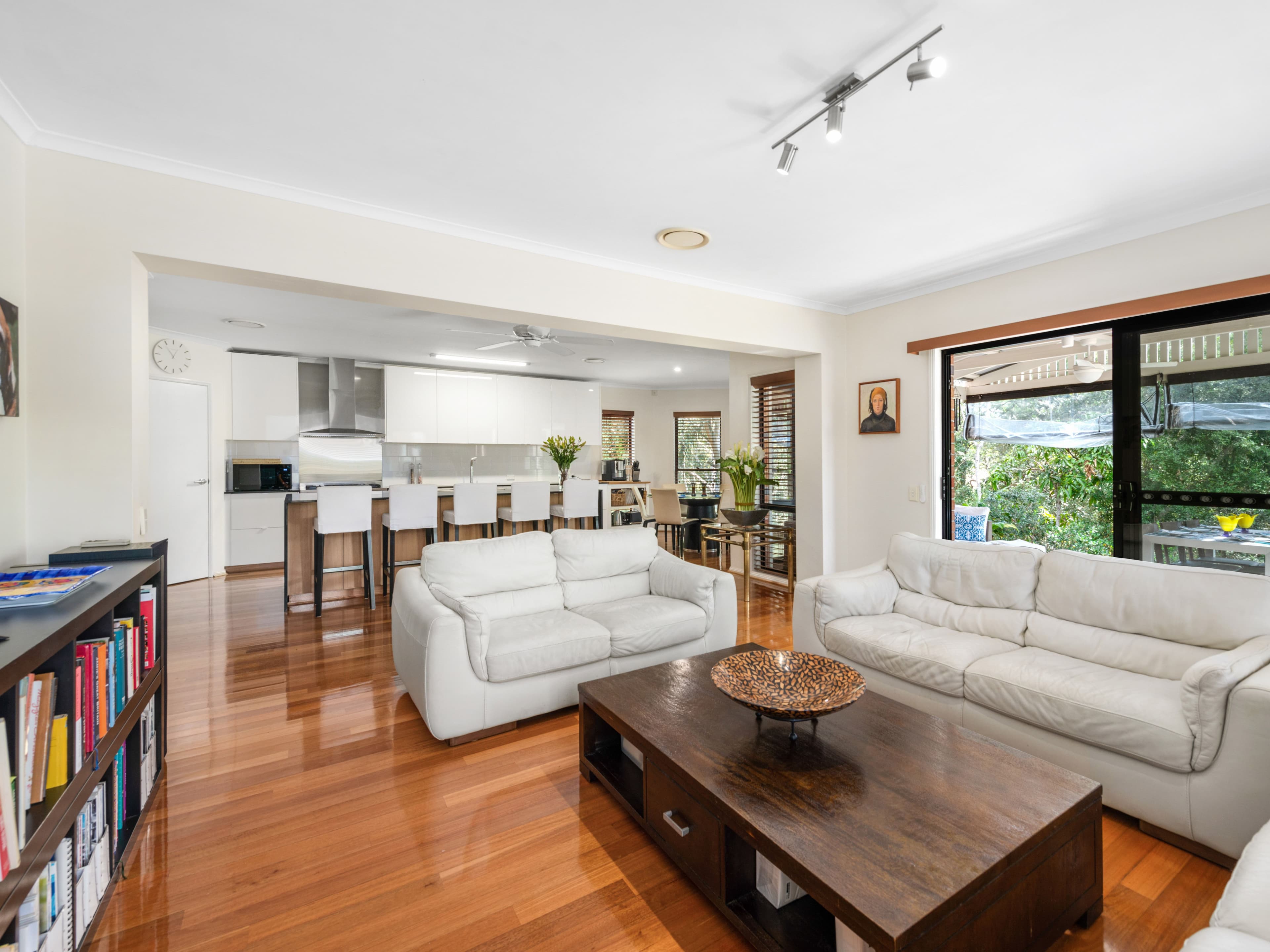 31 Brompton Place, Brookfield QLD 4069, Brookfield - Thumbnail 8