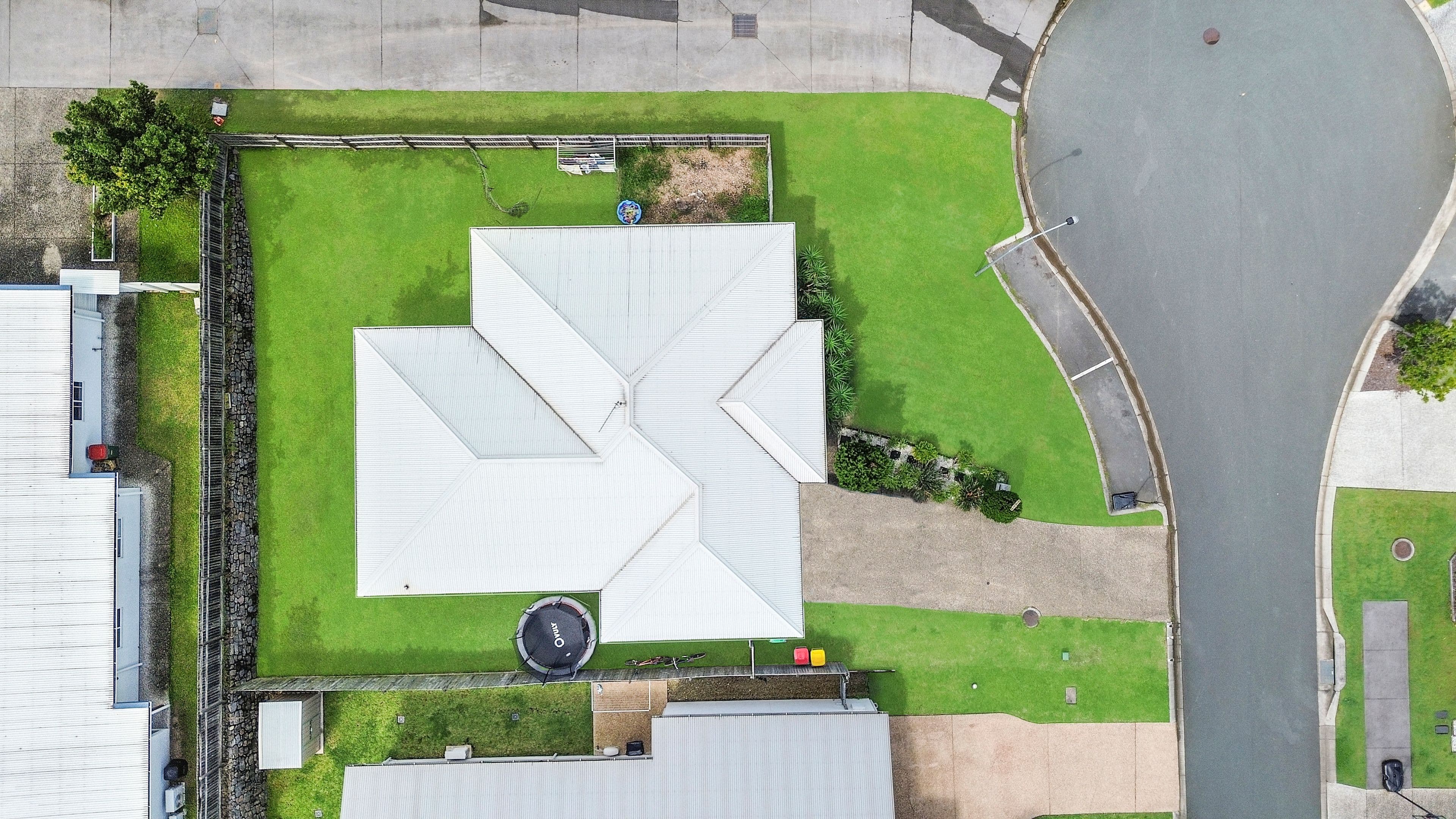 27 Agnes Place, Bli Bli QLD 4560, Bli Bli - Thumbnail 2