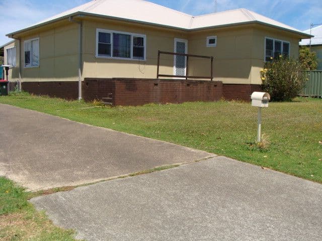 28 Greenwell Point Road, GREENWELL POINT NSW 2540, Greenwell Point - Thumbnail 2