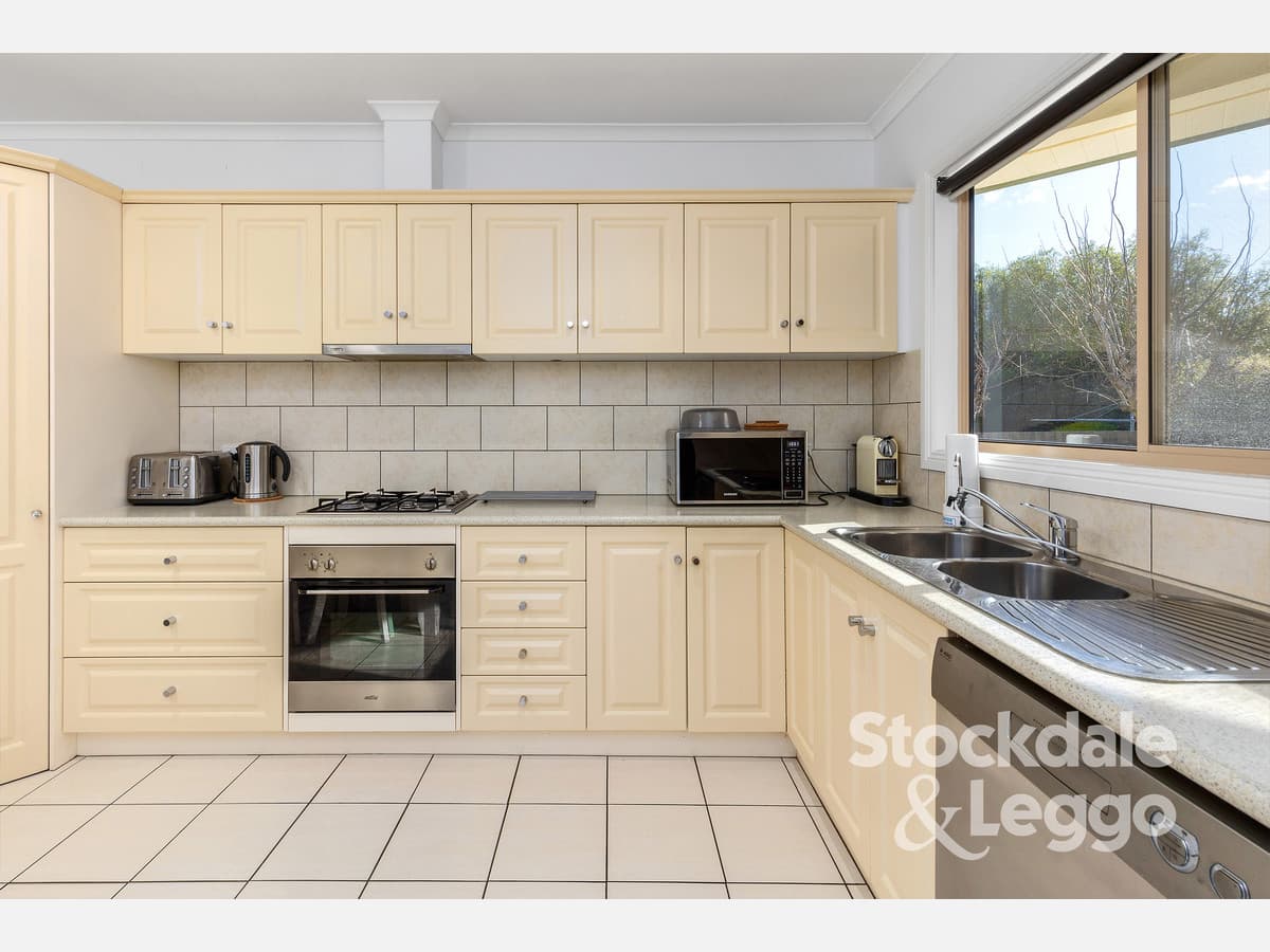 2 / 7 Coorabong Avenue, Rosebud VIC 3939, Rosebud - Thumbnail 5