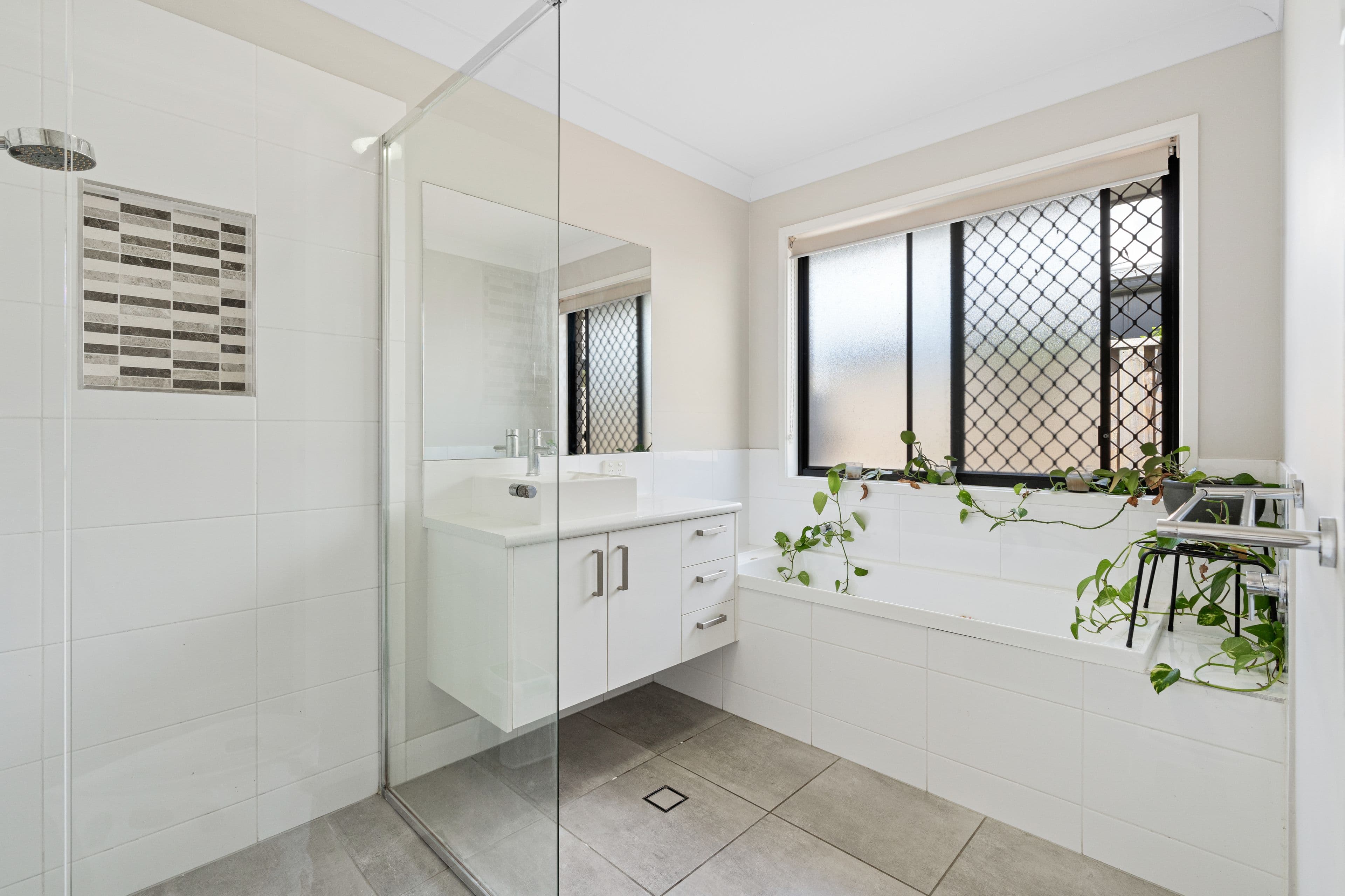 5 Dahlia Crescent, Caboolture QLD 4510, Caboolture - Thumbnail 4