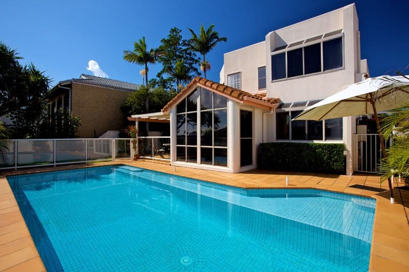 31 Howard Street, RUNAWAY BAY QLD 4216, Runaway Bay - Thumbnail 3