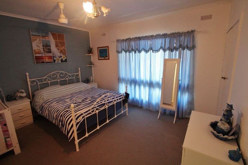 19 Edward Street, CLARE SA 5453, Clare - Thumbnail 5