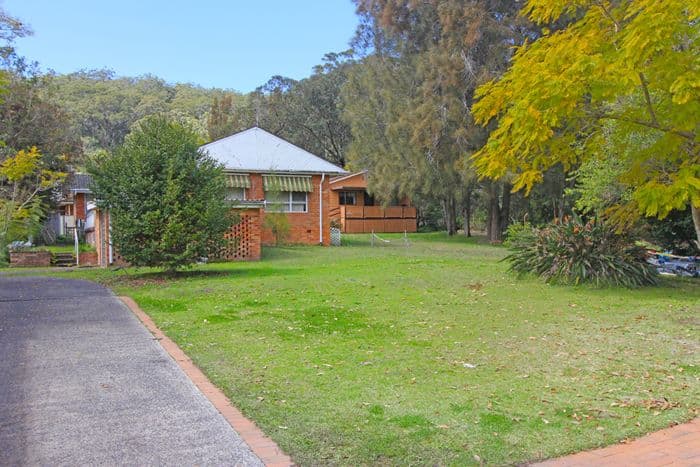 26 Edgewater Avenue, GREEN POINT NSW 2251, Green Point - Thumbnail 2