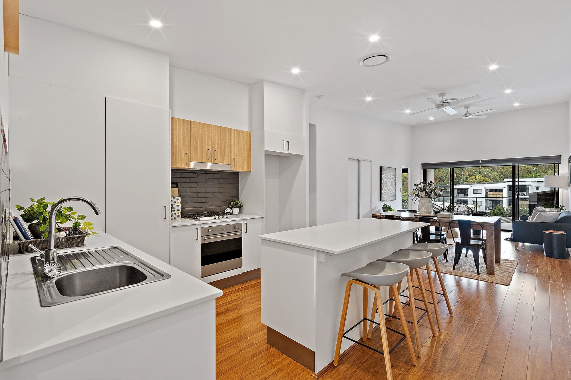 64 Tenby Street, Mount Gravatt QLD 4122, Mount Gravatt - Thumbnail 2