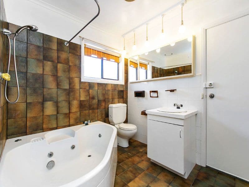 18 Golf Links Crescent, Dingley Village VIC 3172, Dingley Village - Thumbnail 6