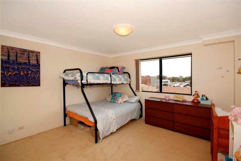 10 Toms Lane, ENGADINE NSW 2233, Engadine - Thumbnail 5