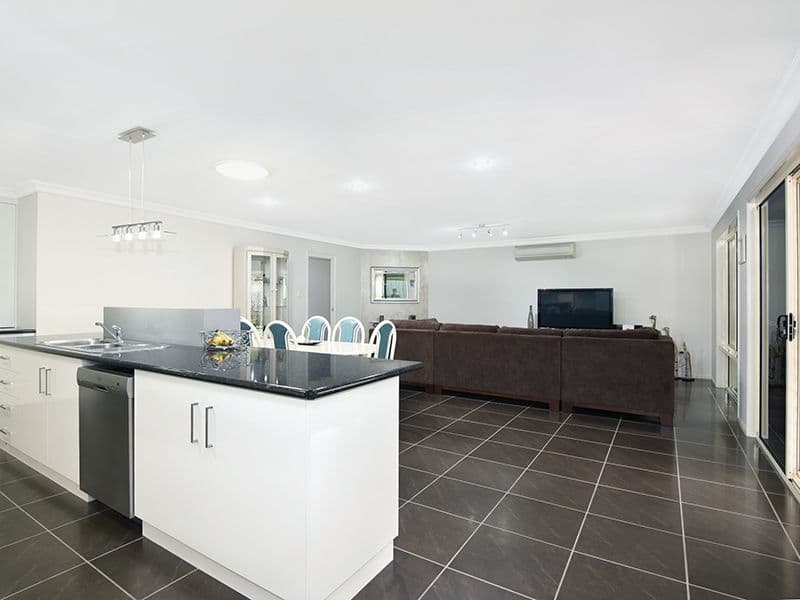 19 Currawong Street, Rangeville QLD 4350, Rangeville - Thumbnail 4