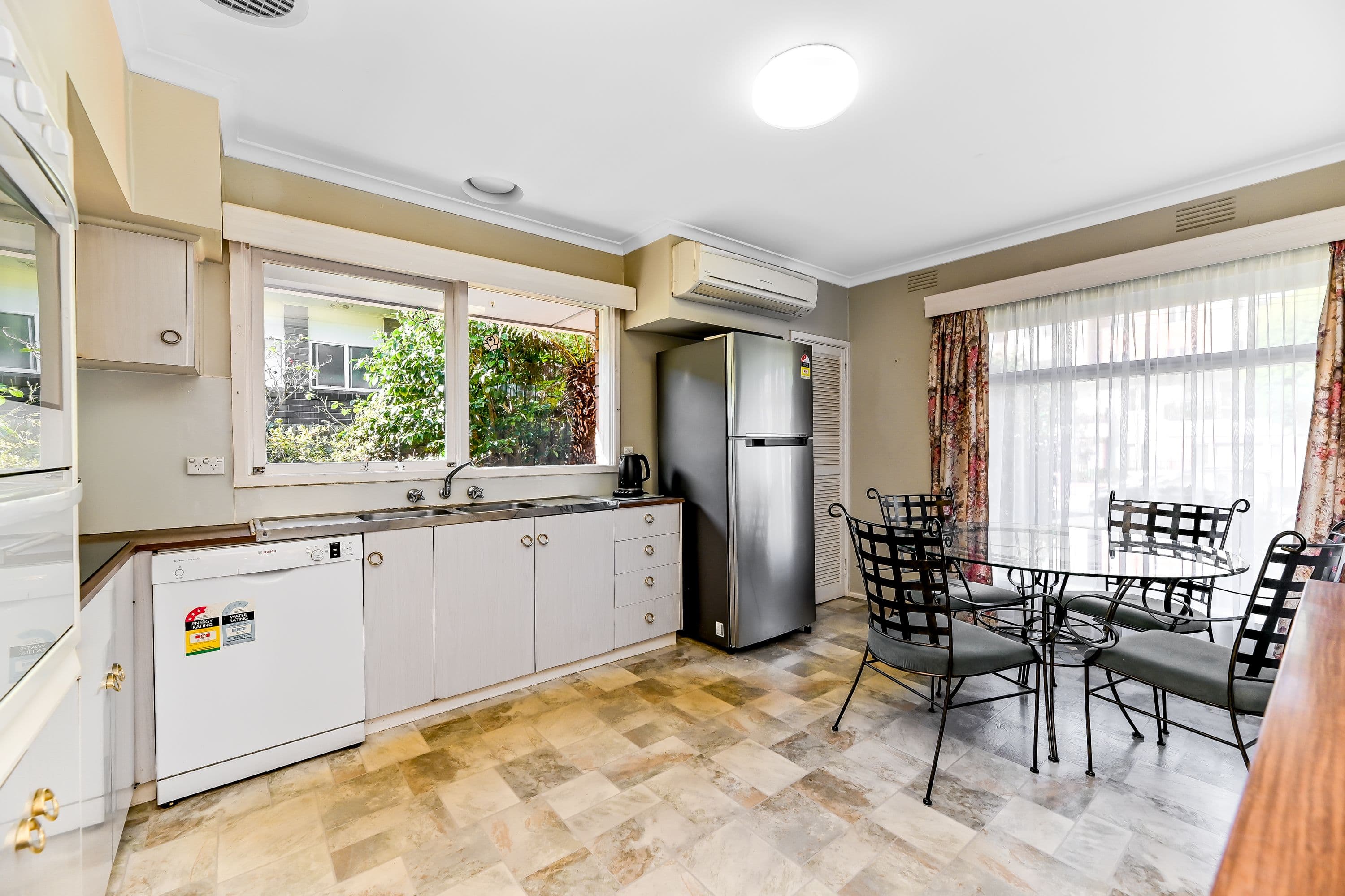 15 Collegium Avenue, Wheelers Hill VIC 3150, Wheelers Hill - Thumbnail 5
