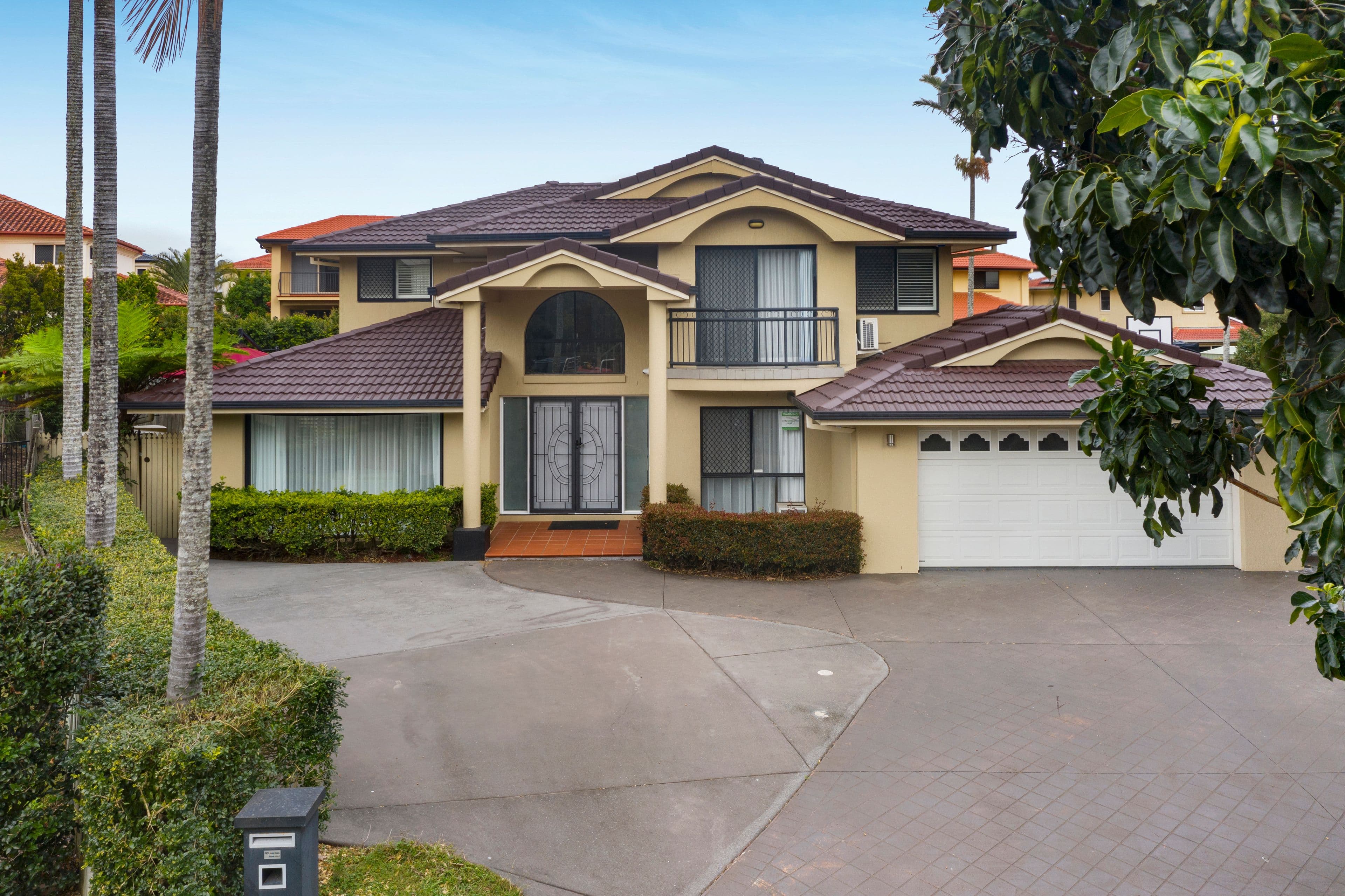 5 Duthie Court, Carindale QLD 4152, Carindale - Image 1