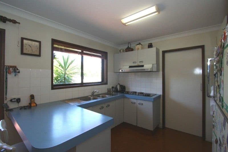 19 Landsborough Court, ROCHEDALE SOUTH QLD 4123, Rochedale South - Thumbnail 3