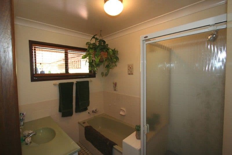 19 Landsborough Court, ROCHEDALE SOUTH QLD 4123, Rochedale South - Thumbnail 6