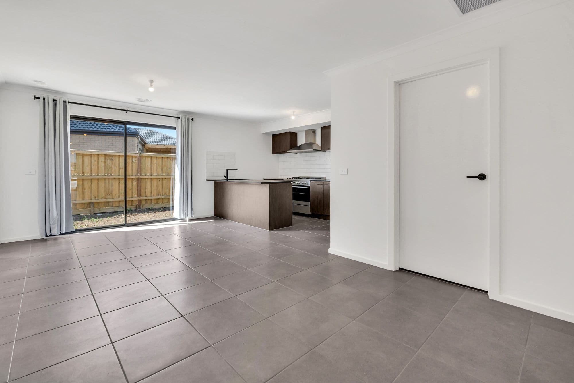 10 Copal Street, Mambourin VIC 3024, Mambourin - Thumbnail 7
