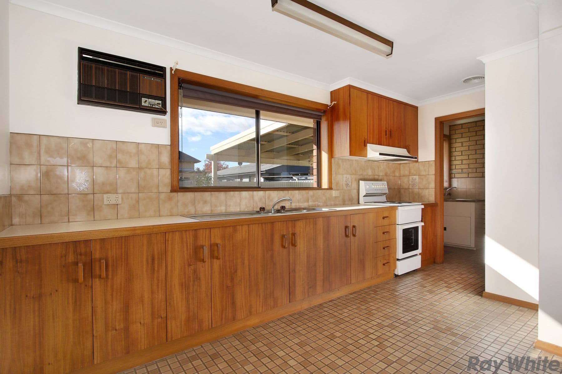 3 Meadows Avenue, Benalla VIC 3672, Benalla - Thumbnail 3