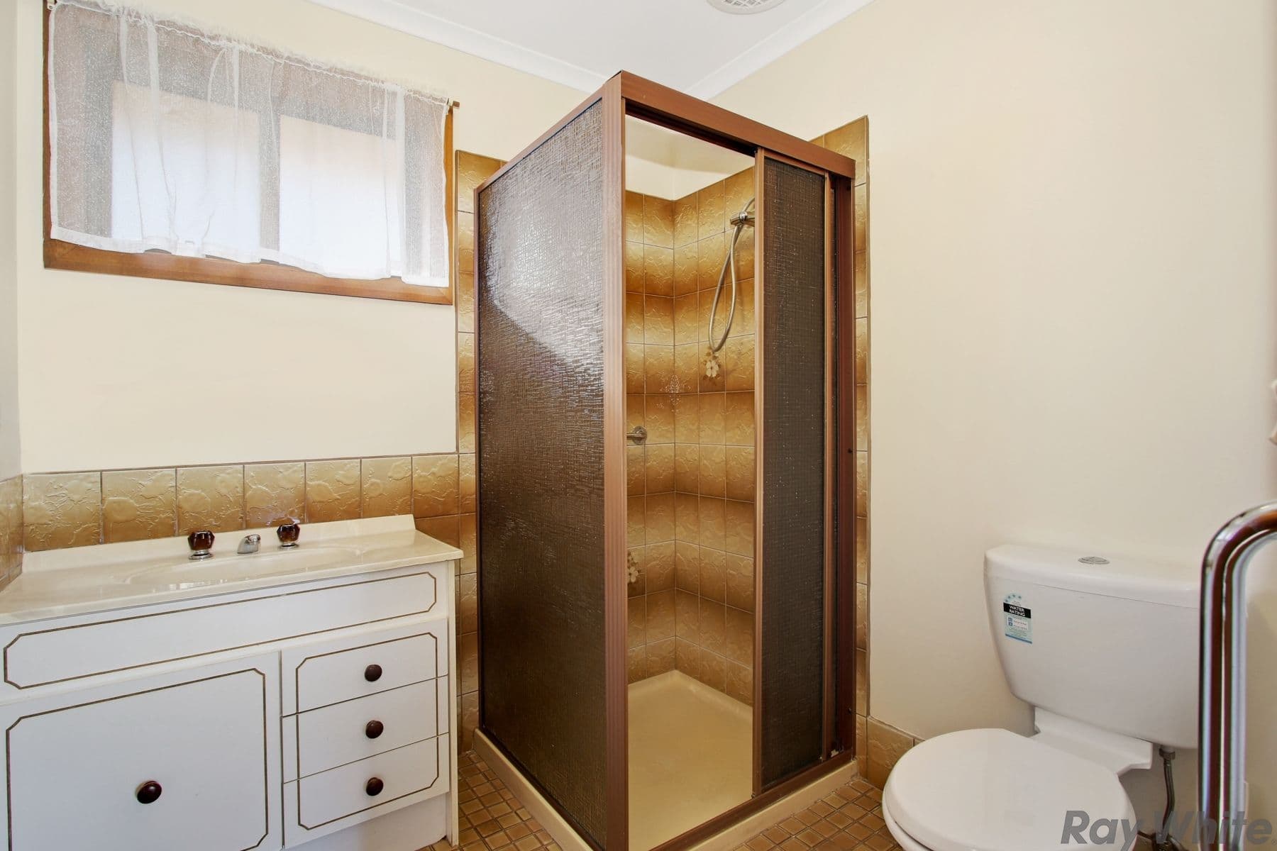 3 Meadows Avenue, Benalla VIC 3672, Benalla - Thumbnail 6