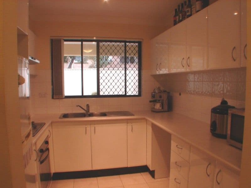 104 Glencoe Street, SUTHERLAND NSW 2232, Sutherland - Thumbnail 2