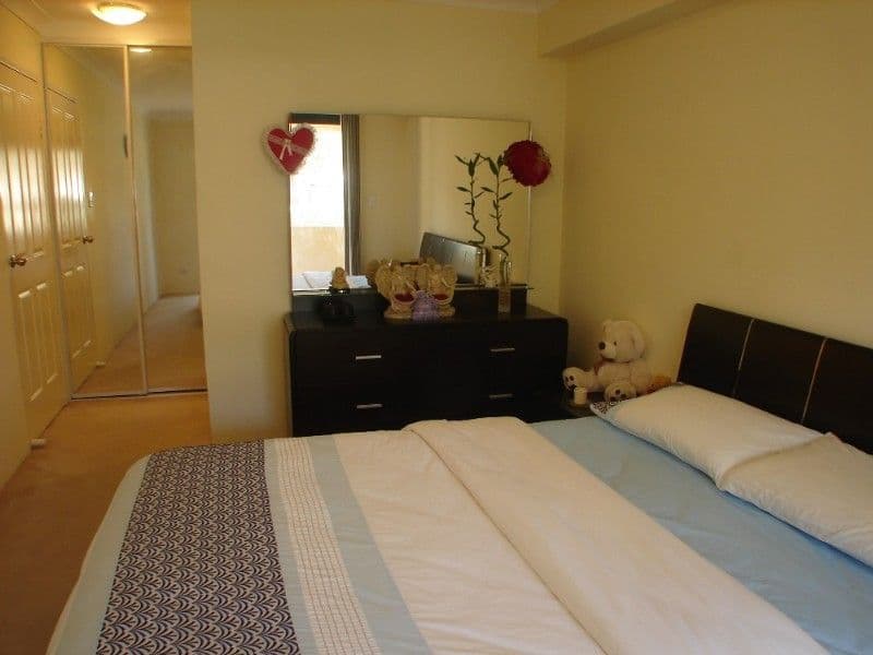 104 Glencoe Street, SUTHERLAND NSW 2232, Sutherland - Thumbnail 5
