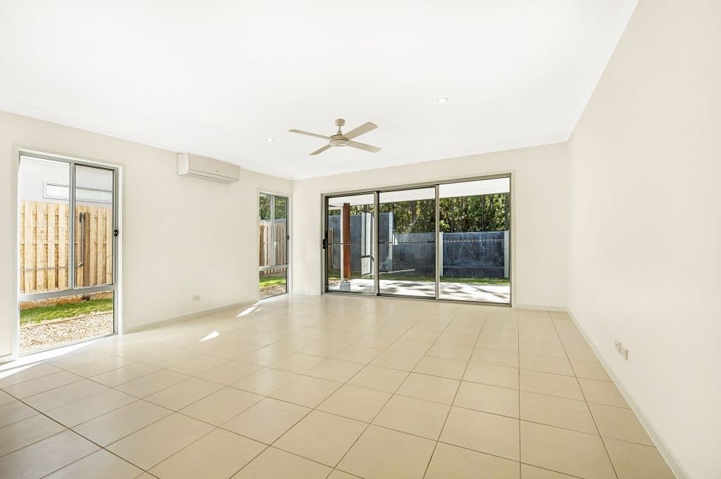 18 Sapphire Place, Elanora QLD 4221, Elanora - Thumbnail 4