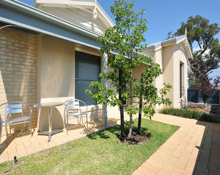 4 Linott Close, BALDIVIS WA 6171, Baldivis - Thumbnail 2