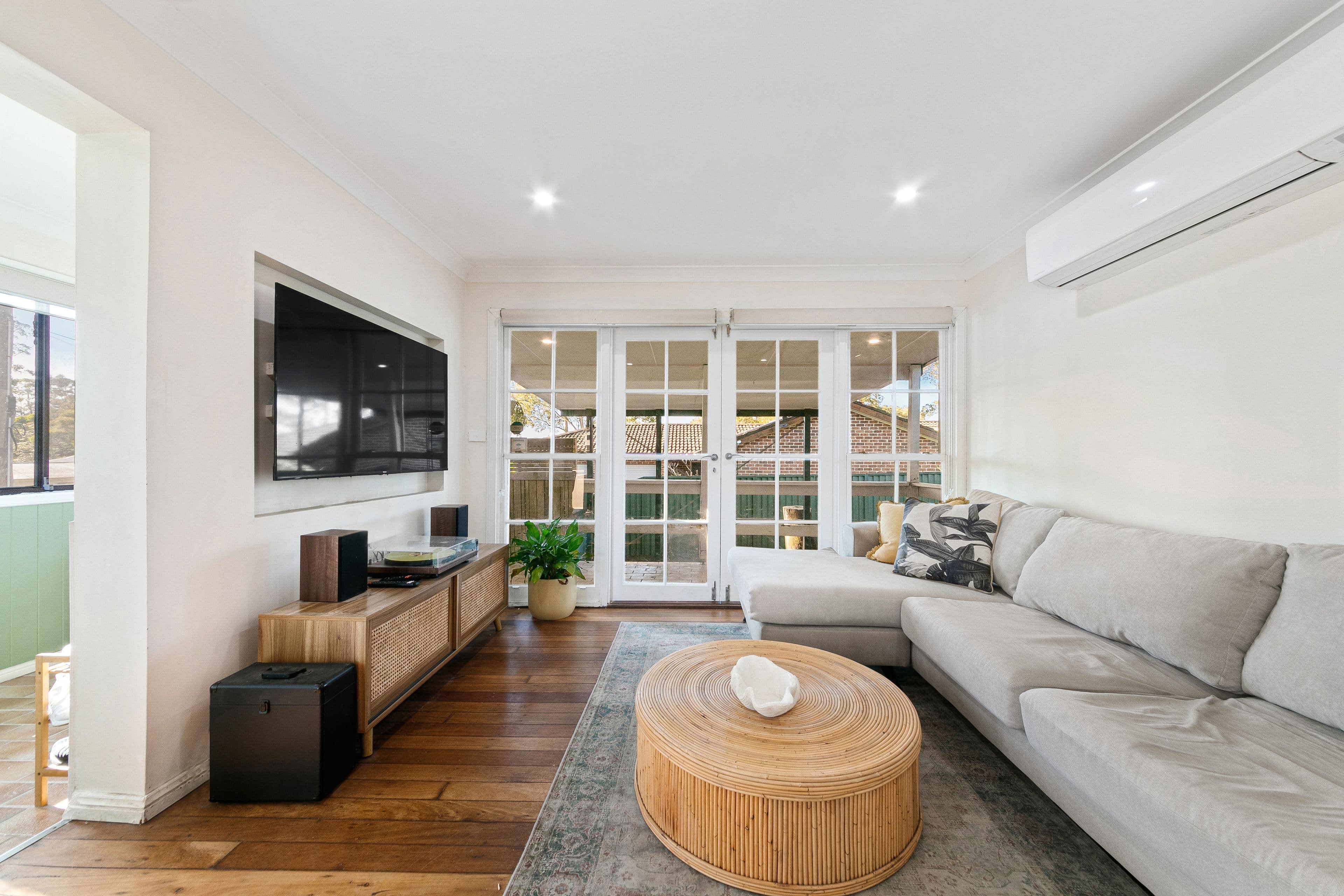 12 Una Avenue, Charmhaven NSW 2263, Charmhaven - Thumbnail 3