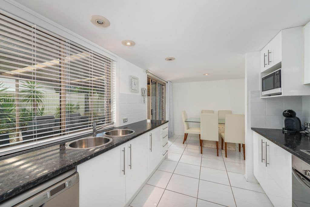 348 Oxley Drive, Coombabah QLD 4216, Coombabah - Thumbnail 7