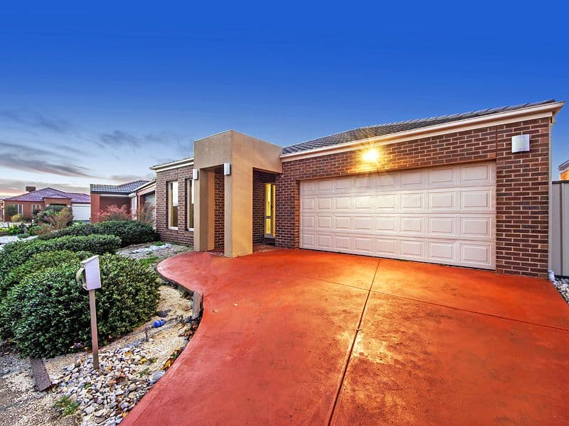 4 Lindrum Outlook, TARNEIT VIC 3029, Tarneit - Thumbnail 2