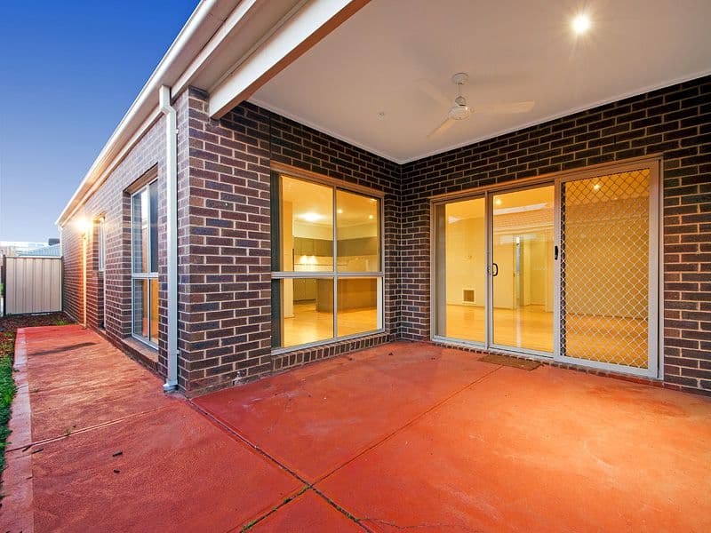 4 Lindrum Outlook, TARNEIT VIC 3029, Tarneit - Thumbnail 3