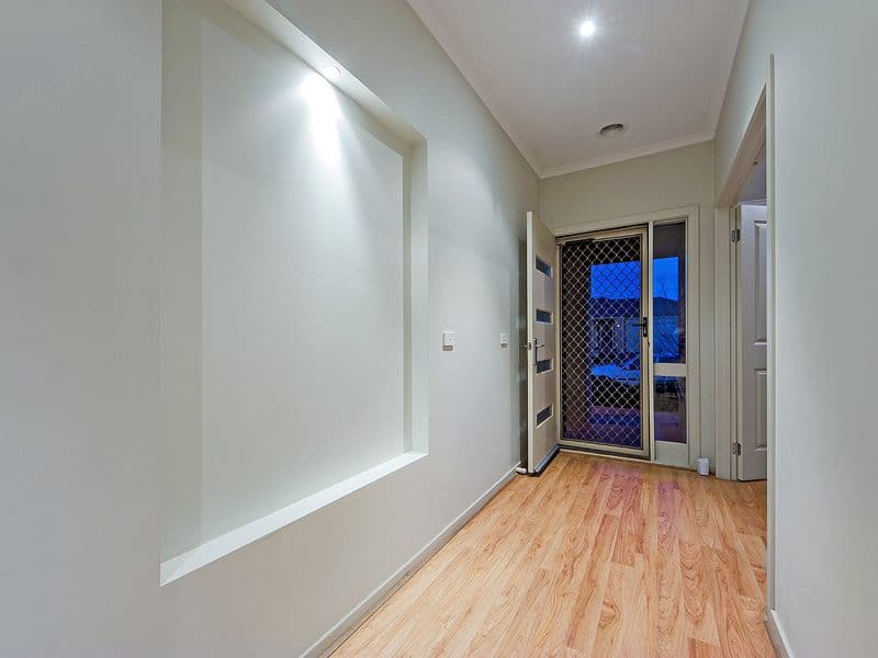 4 Lindrum Outlook, TARNEIT VIC 3029, Tarneit - Thumbnail 6