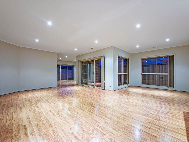 4 Lindrum Outlook, TARNEIT VIC 3029, Tarneit - Thumbnail 8