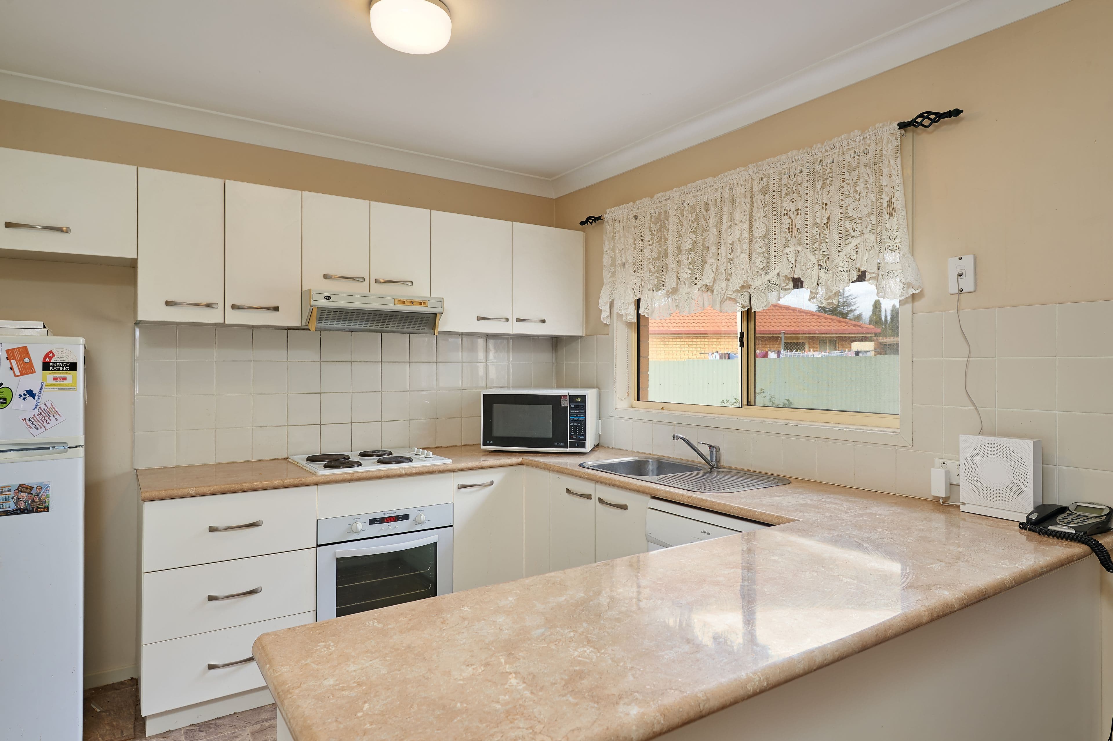 34 Girraween Mews, Glenfield Park NSW 2650, Glenfield Park - Thumbnail 2