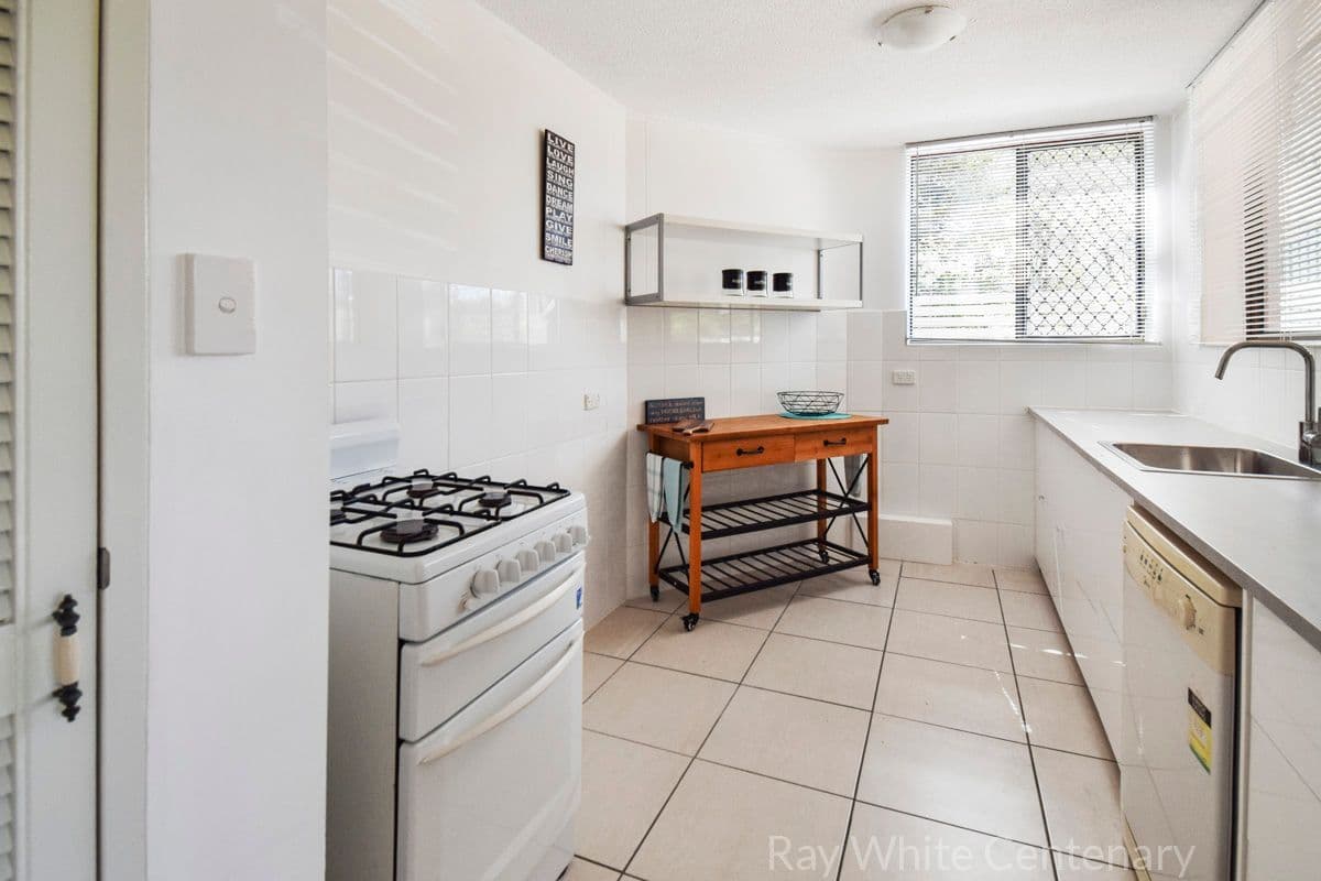 76 Riverton Street, Clayfield QLD 4011, Clayfield - Thumbnail 4