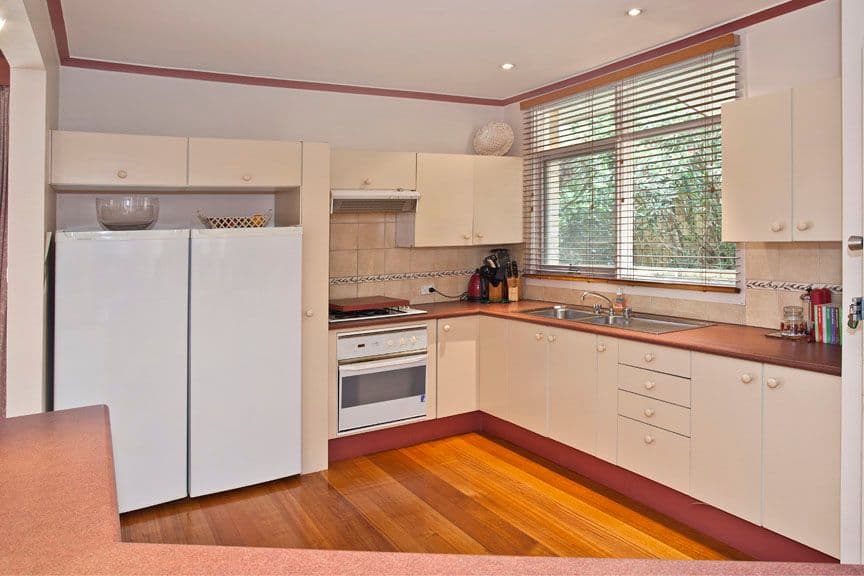 46 Torroodun Street, MOUNT WAVERLEY VIC 3149, Mount Waverley - Thumbnail 2