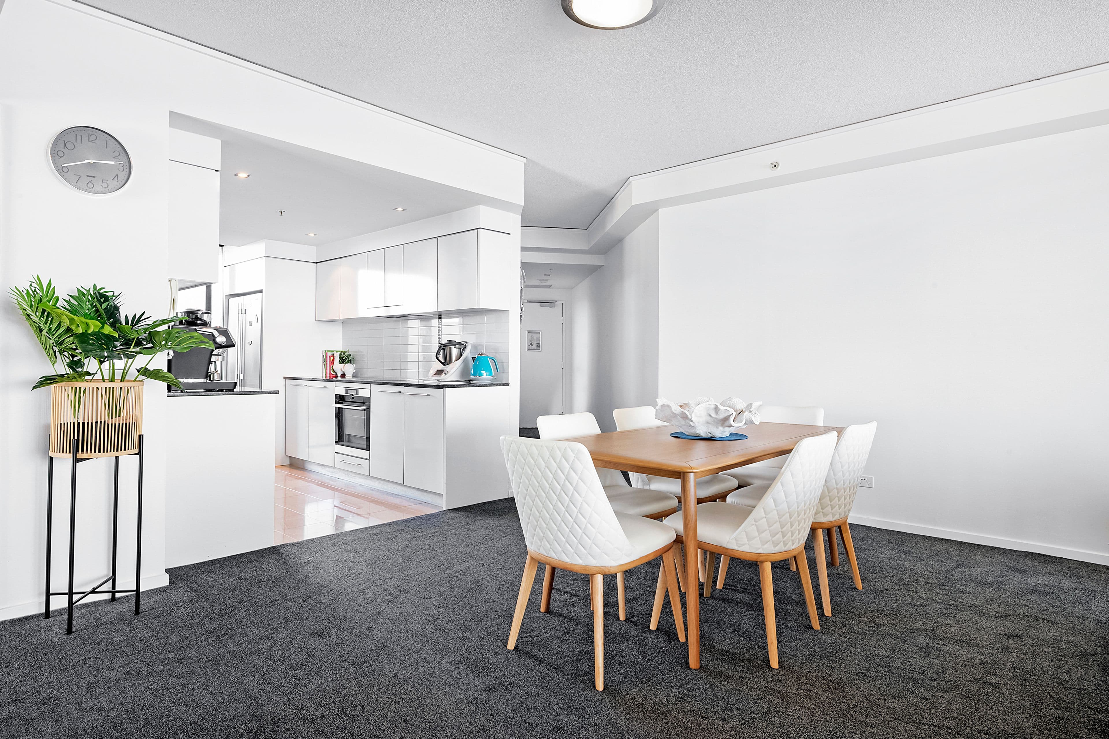 22 Surf Parade, Broadbeach QLD 4218, Broadbeach - Thumbnail 6