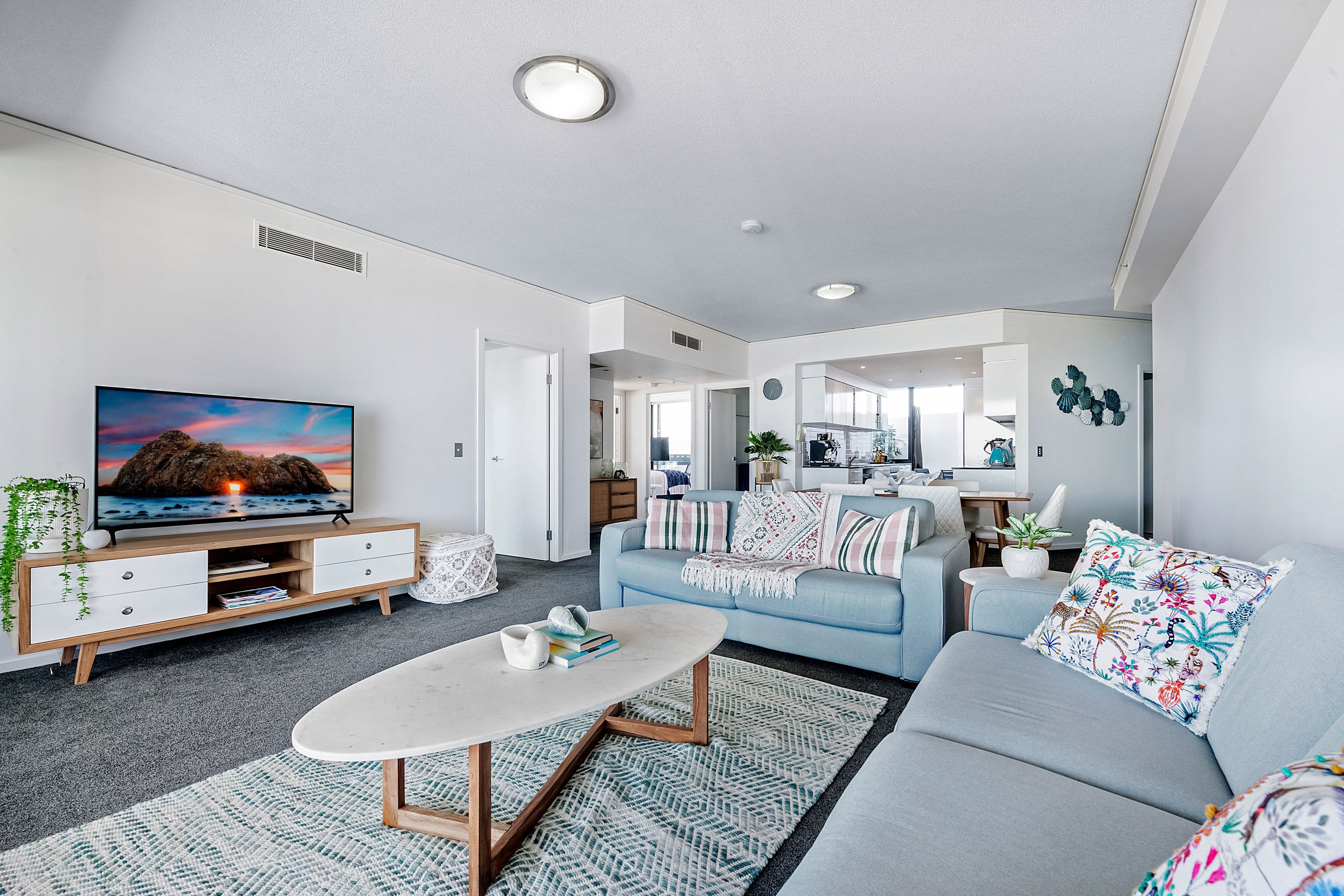 22 Surf Parade, Broadbeach QLD 4218, Broadbeach - Thumbnail 7
