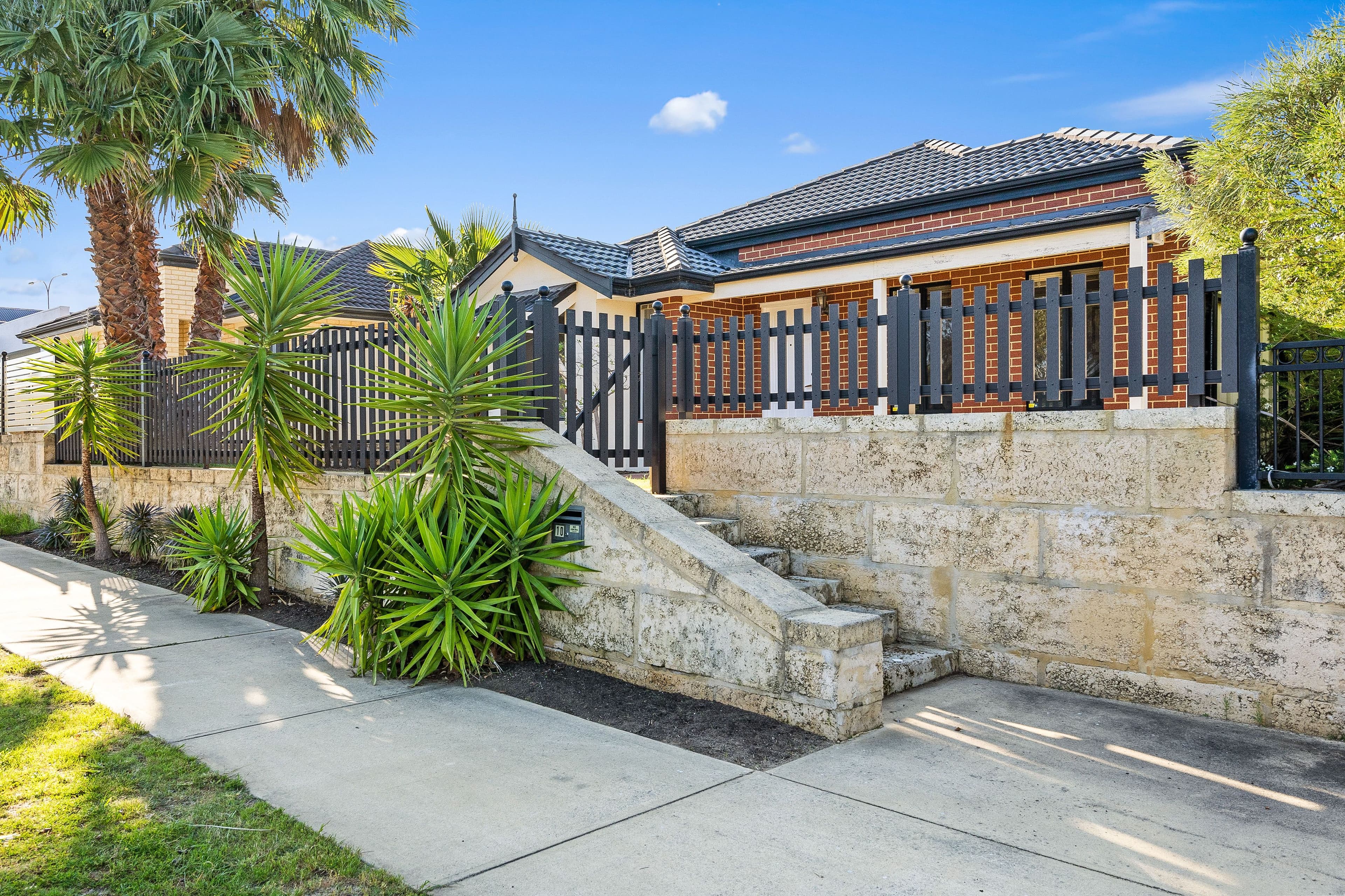 10 Somerly Drive, Clarkson WA 6030, Clarkson - Thumbnail 3