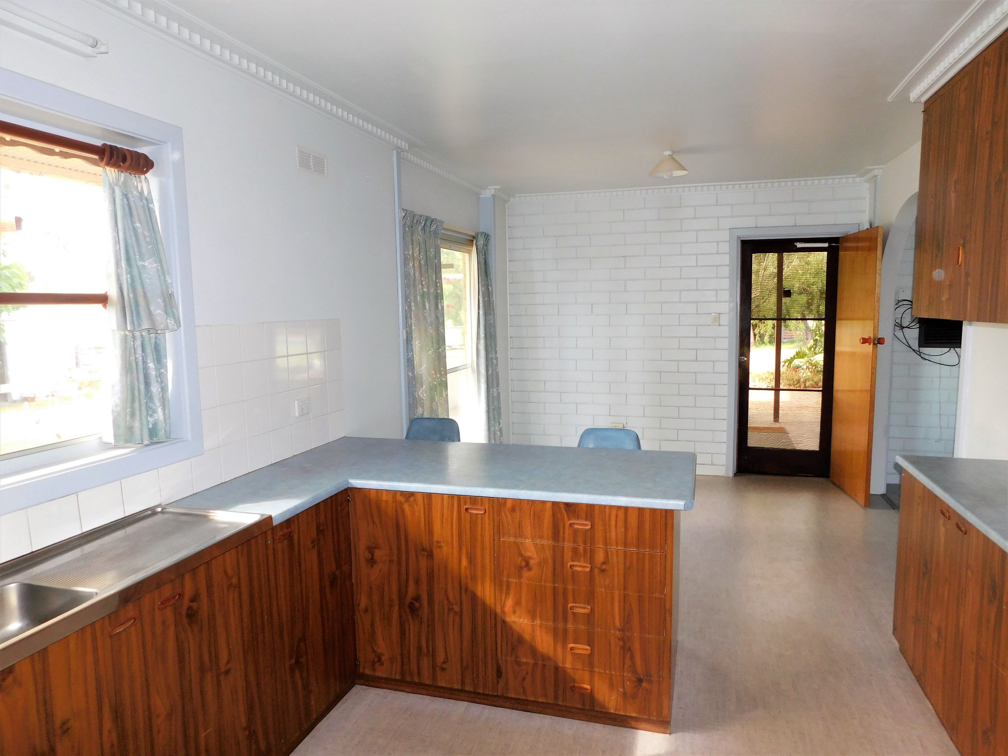 44 Kerslake Street, Bordertown SA 5268, Bordertown - Thumbnail 3