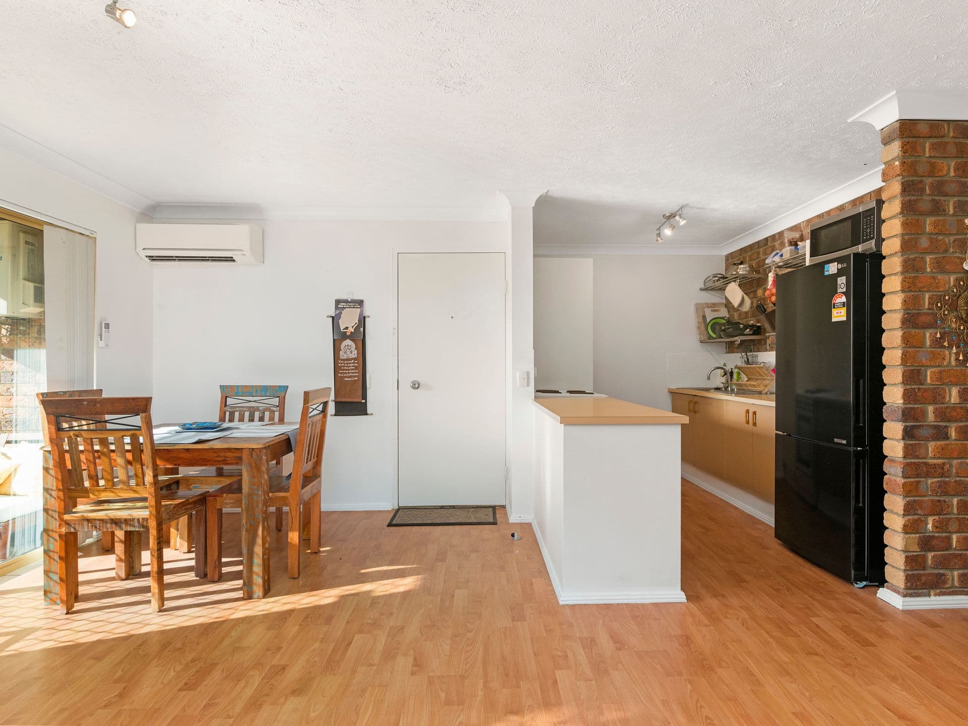 4 Rolan Court, Palm Beach QLD 4221, Palm Beach - Thumbnail 7