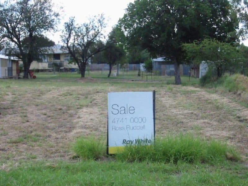 18 Swanson, HUGHENDEN QLD 4821, Hughenden - Thumbnail 6