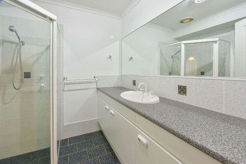 8 Claremont Circuit, Glen Alpine NSW 2560, Glen Alpine - Thumbnail 4