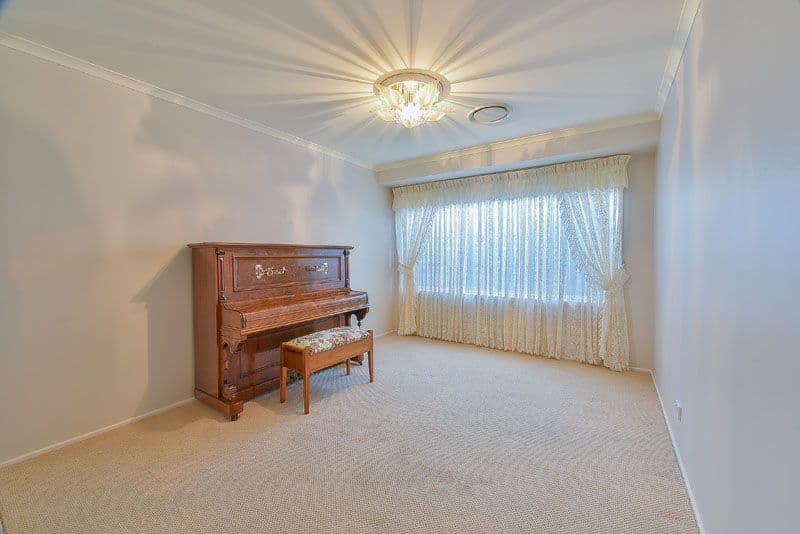 8 Claremont Circuit, Glen Alpine NSW 2560, Glen Alpine - Thumbnail 5