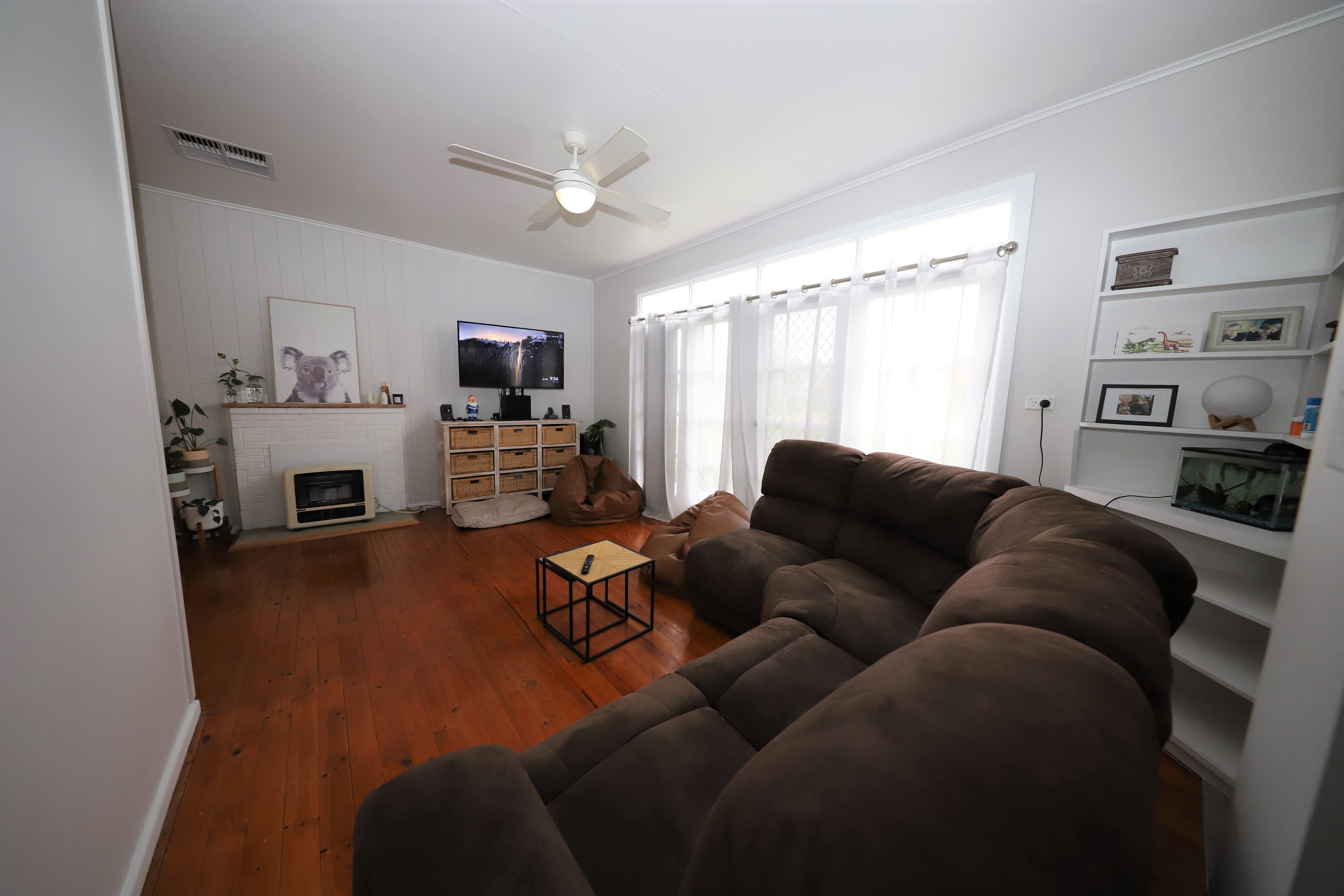 15 Colwell Street, Tumut NSW 2720, Tumut - Thumbnail 2