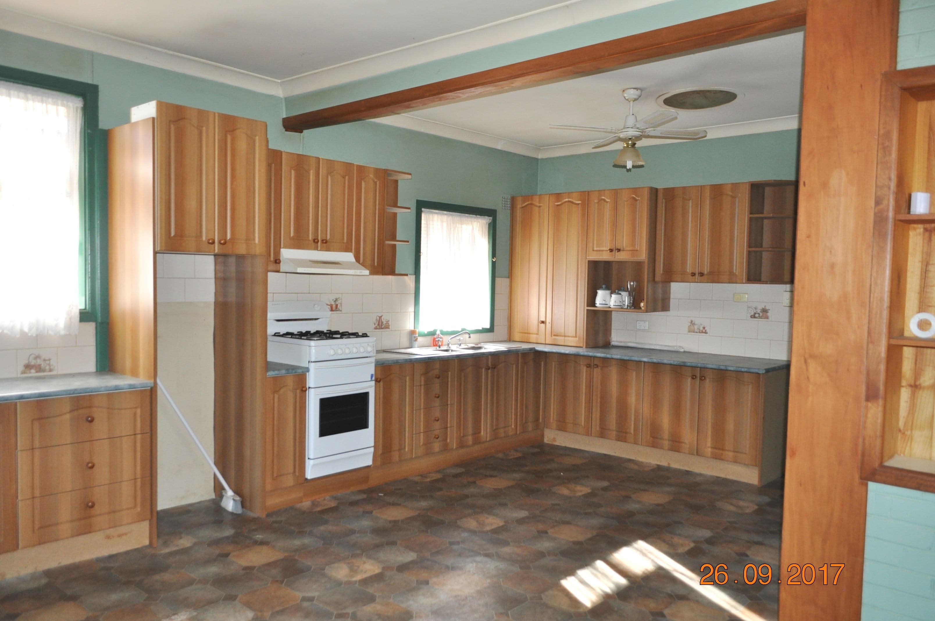 34 Florance Street, Cootamundra - Thumbnail 2
