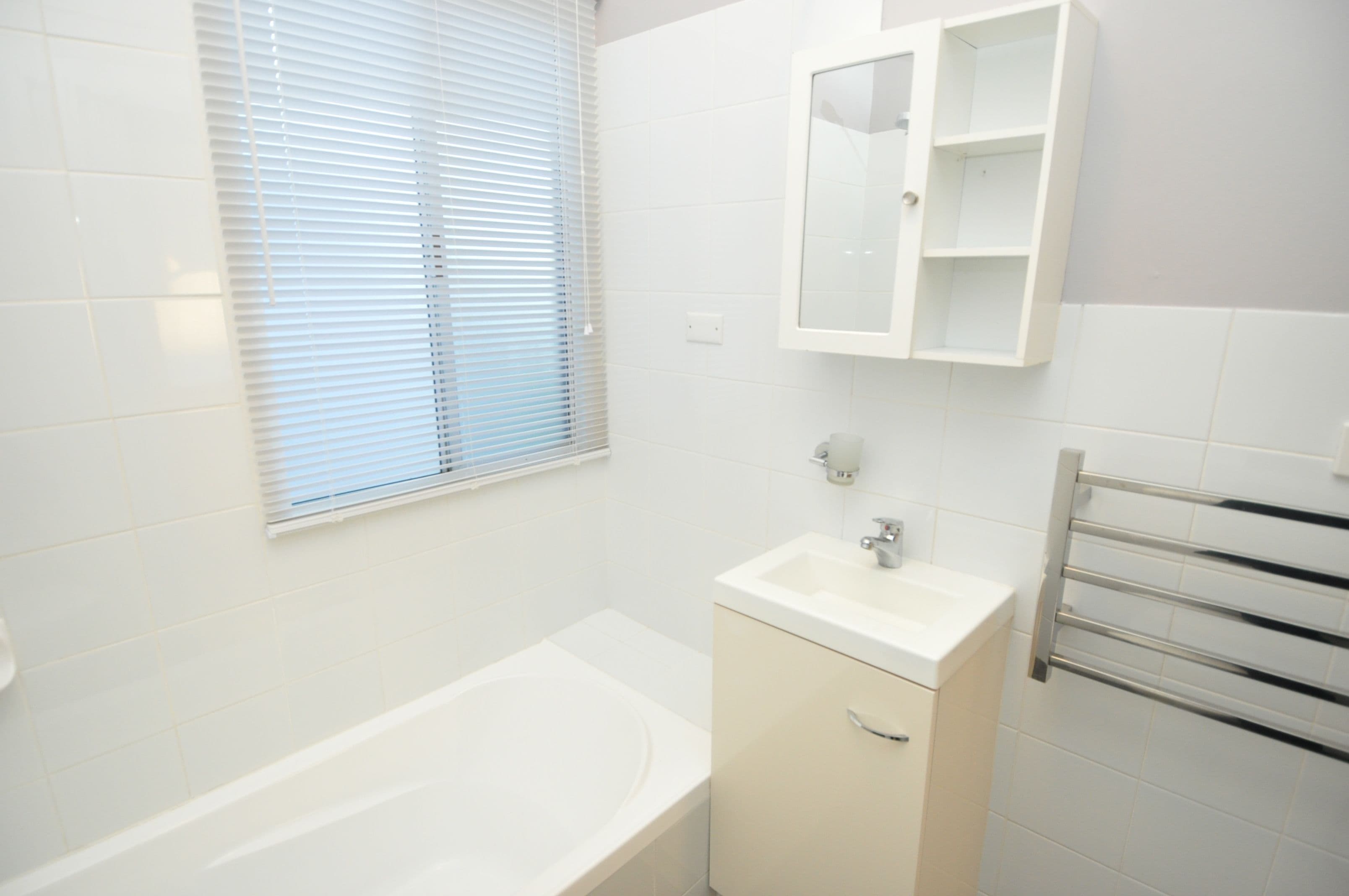 6 Pacific Way, West Bathurst NSW 2795, West Bathurst - Thumbnail 4
