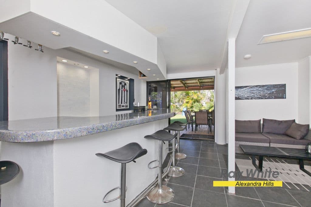 38 Stuart Street, WELLINGTON POINT QLD 4160, Wellington Point - Thumbnail 4