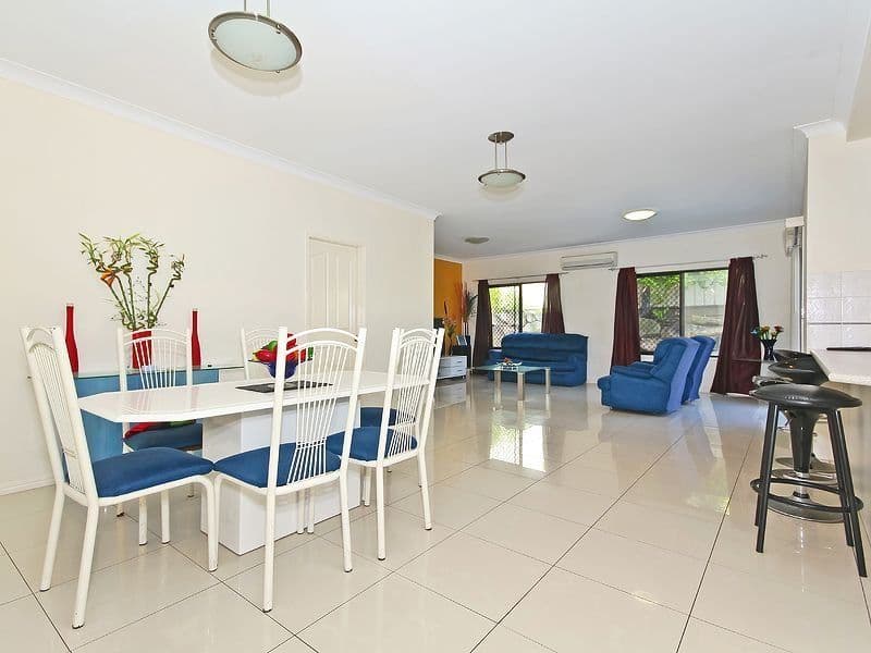 27 Gleneagles Crescent, OXLEY QLD 4075, Oxley - Thumbnail 5